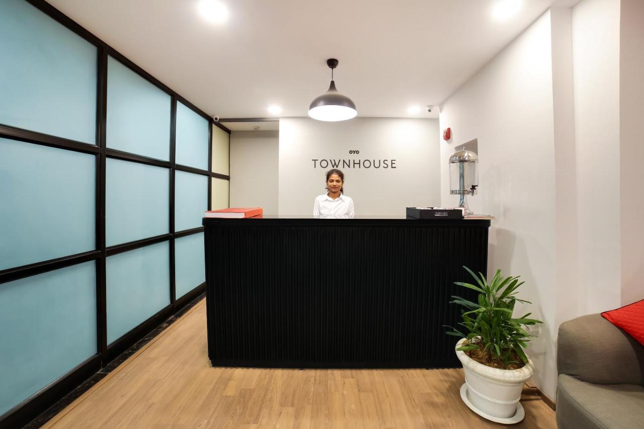 Oyo Townhouse 019 Anand Vihar 호텔 뉴델리 외부 사진
